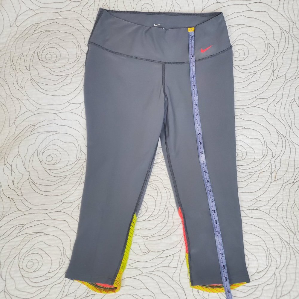 [S] Nike Dry Fit Crop Leggings - Picture 6 of 8